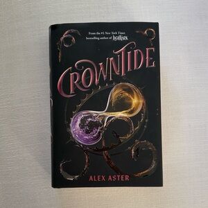 Crowntide by Alex Aster (lightlark series)